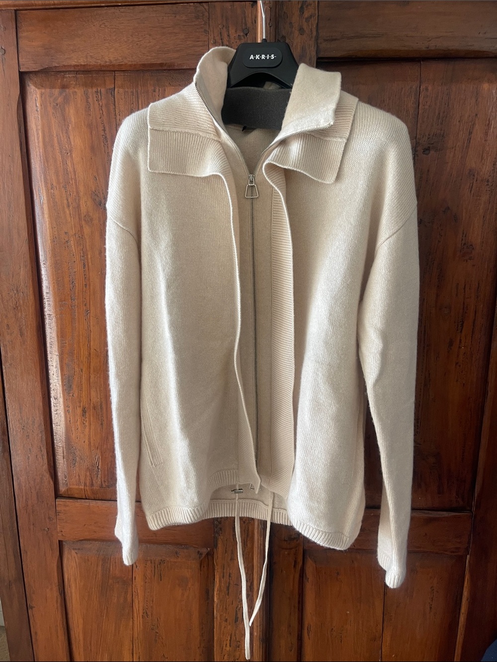 Akris Cream Zip-Up Knit Cardigan with Stand Collar
